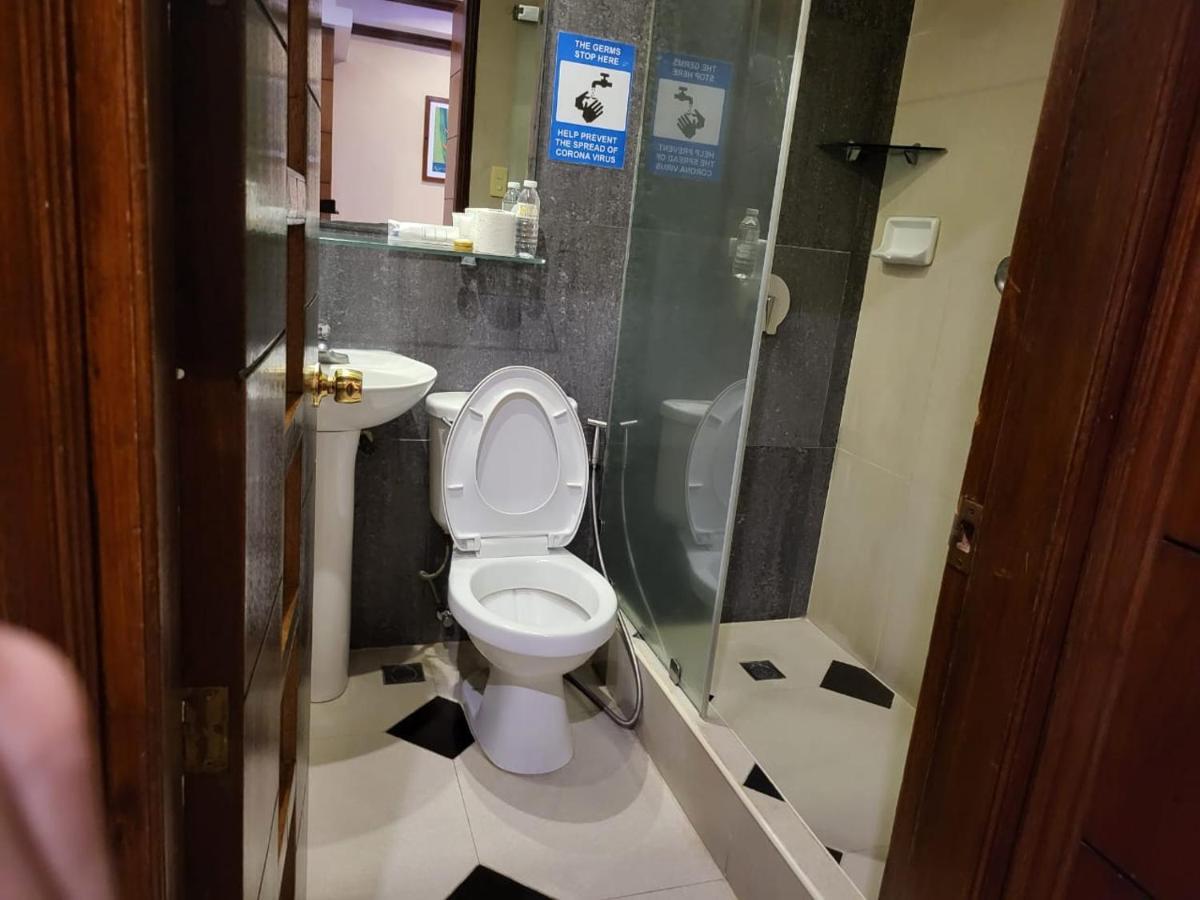 Fields Palace Hotel Анхелес Экстерьер фото