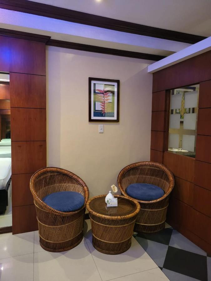 Fields Palace Hotel Анхелес Экстерьер фото